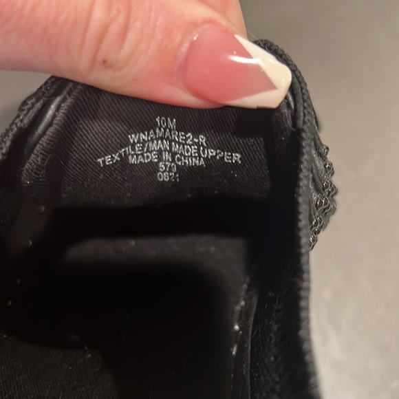 Never Worn Nine West Bejeweled Sneakers Size 10 - Picture 5 of 8